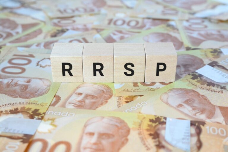 2 Dividend Stocks I’d be Comfortable Holding in an RRSP Indefinitely