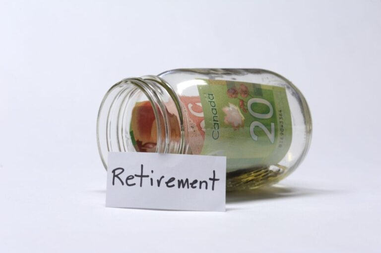 4 Top Dividend Stocks Yielding More Than 3.5% to Buy for Passive Income Right Now