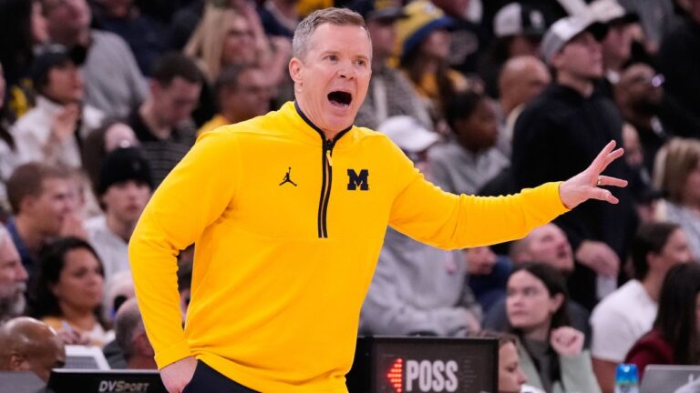 AP source: Mavericks hire Michigan’s Dusty May as new head coach