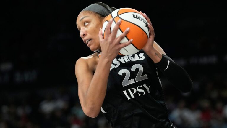 A’ja Wilson has WNBA first with 30 points, 15 rebounds, four steals, three blocks in Aces’ win over Sky