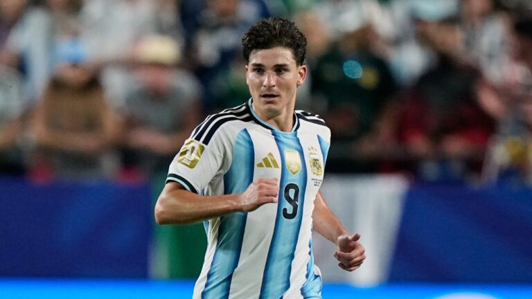 Atletico Madrid and Argentina striker Julian Alvarez says he wants a transfer