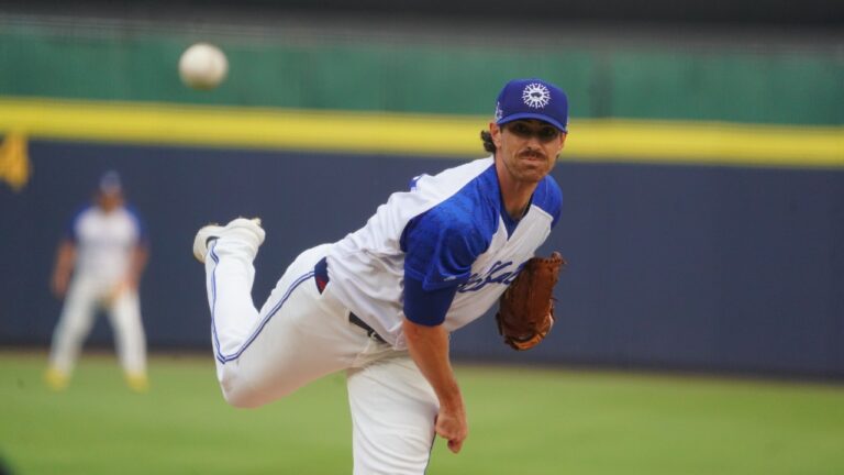 Blue Jays injury updates: Latest on Bieber, Garcia, Barger and Varsho