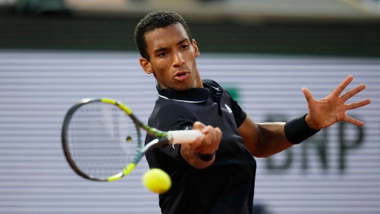 Canada’s Auger-Aliassime through to second round in Halle