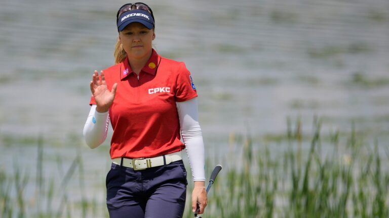 Brooke Henderson building major momentum with third-round move at Evian