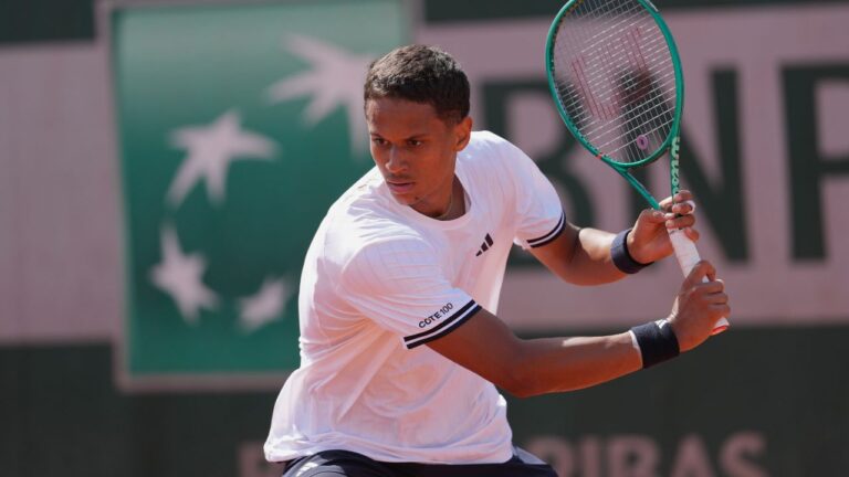 Canada’s Diallo reaches quarterfinals at Eastbourne with win over Etcheverry