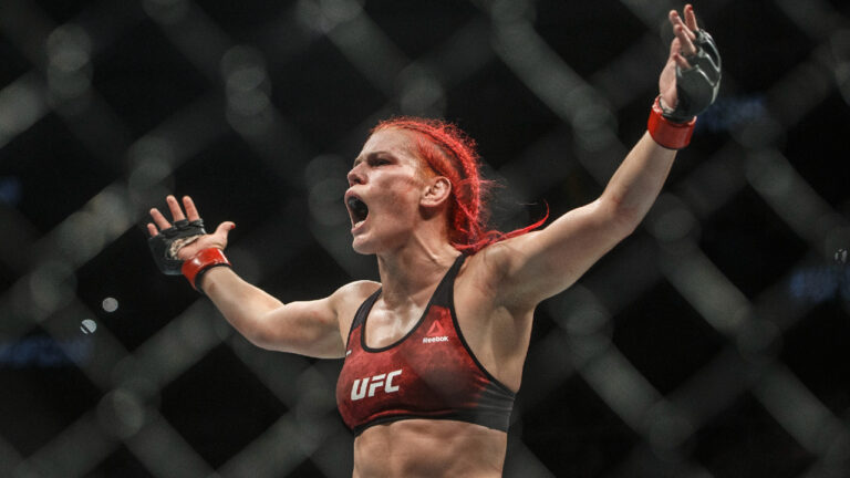 Canada’s Gillian Robertson gets title shot at UFC 330
