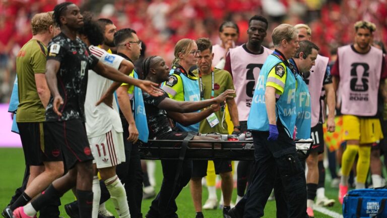 Canada’s Ismael Kone stretchered off vs. Qatar with leg injury