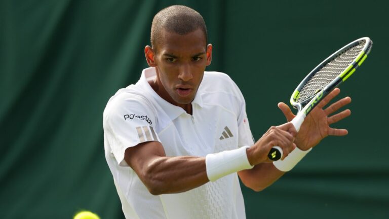 Felix Auger-Aliassime lone Canadian to win on opening day at Wimbledon