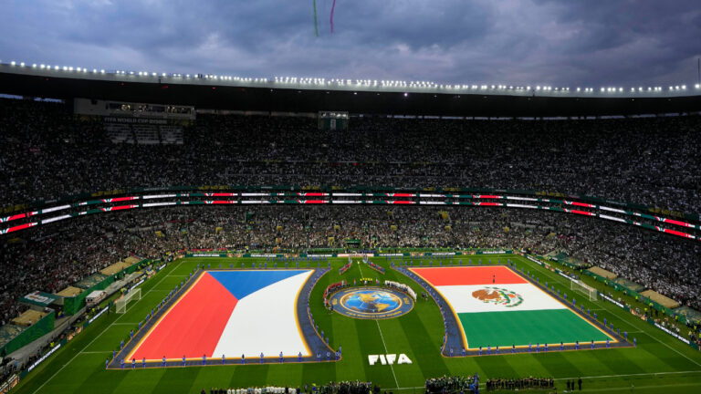 Homophobic chant returns in Mexico’s World Cup match against Czechia