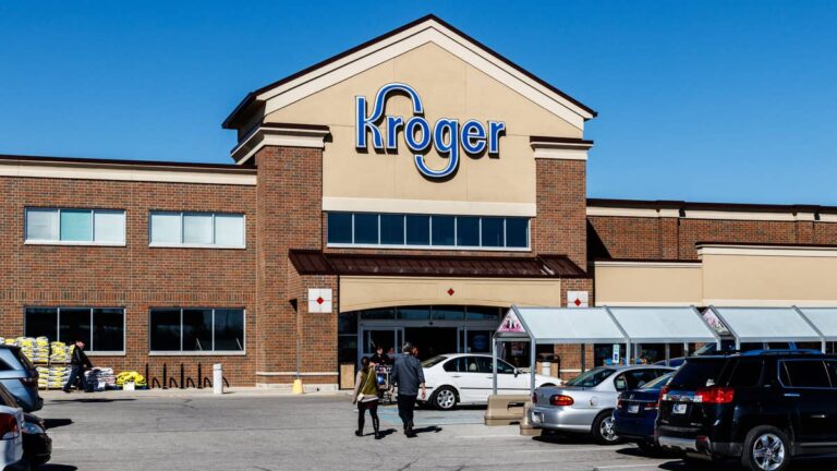 Kroger's new CEO reveals the chain's biggest problems