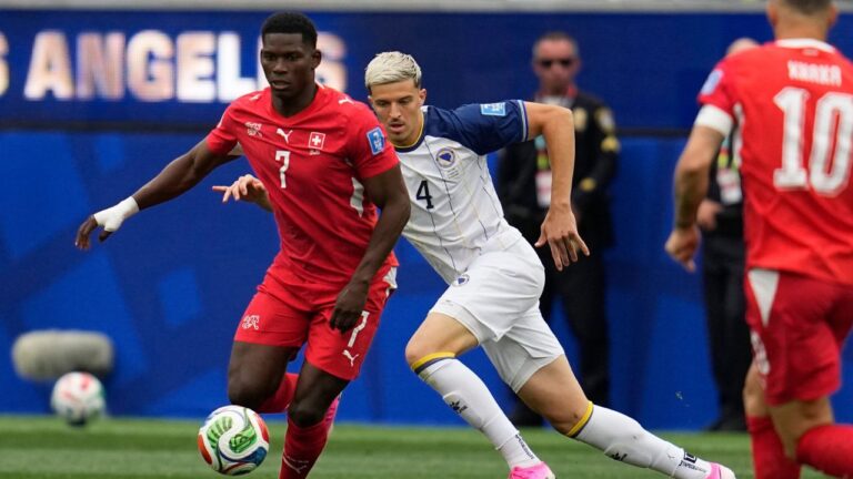 Manzambi scores two as Switzerland beats Bosnia and Herzegovina