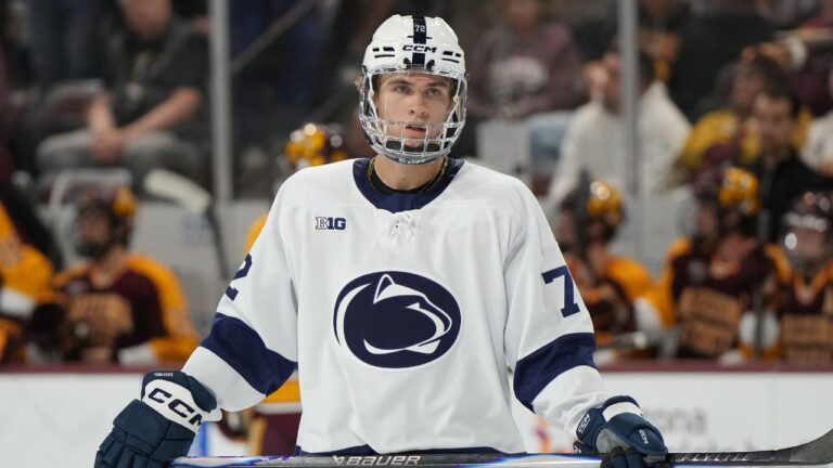 Maple Leafs select Gavin McKenna with first pick in 2026 NHL Draft