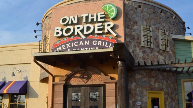 Mexican chain collapses into Chapter 7 liquidation