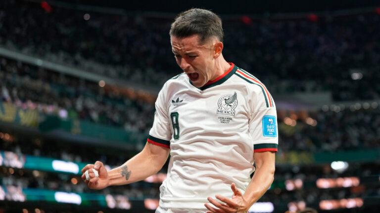 Mexico beats Czechia to win all World Cup group-stage matches for first time