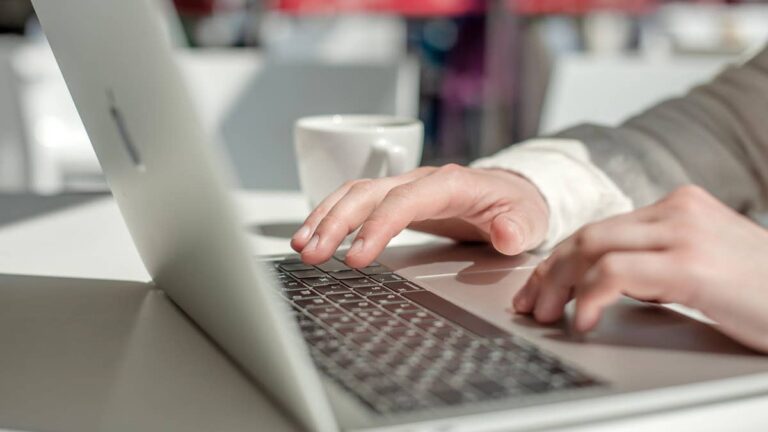 Millions of Apple users losing access to Microsoft Office