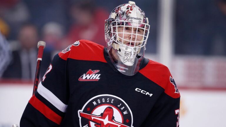 Oilers sign goaltender Connor Ungar to two-way deal