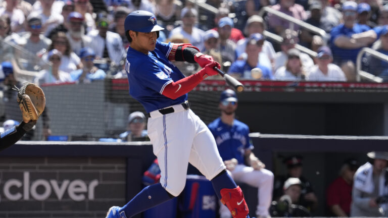 Okamoto, Varsho lead Blue Jays to dramatic comeback win over Cubs