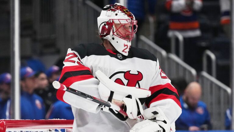 Panthers acquire goaltender Jacob Markstrom from Devils 
