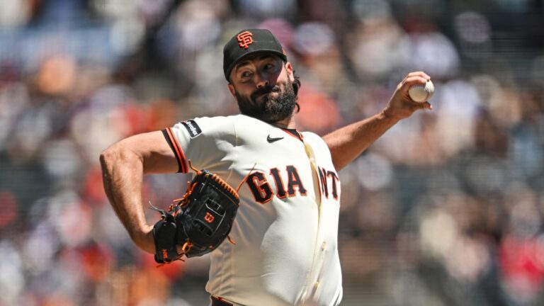 Ray outduels Sale in Cy Young matchup and Giants hold off Braves