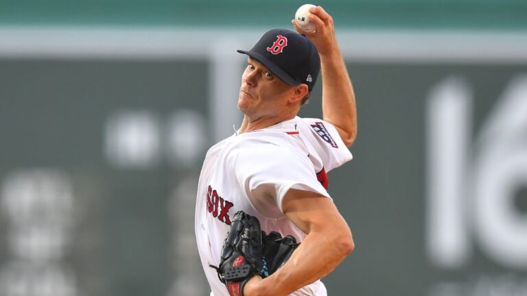 Red Sox walk off Yankees to complete sweep after Gray’s no-hit bid