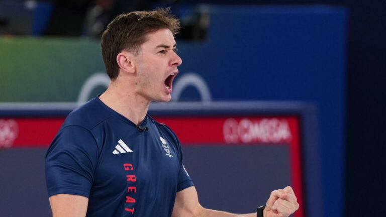 Scotland’s Grant Hardie, Robin Brydone swap curling rinks