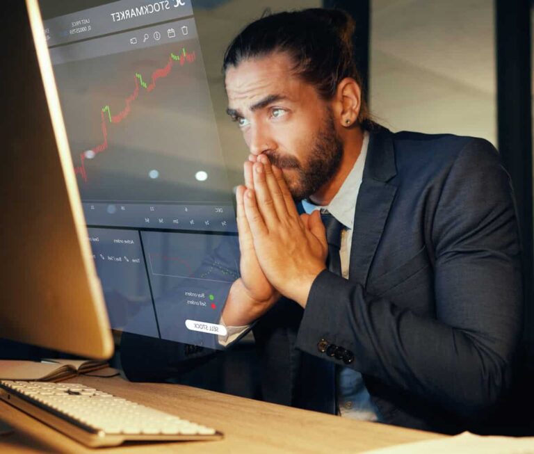 Why I’d Choose This Dividend Stock Over Telus or BCE Any Day