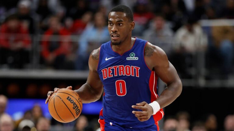 Top 15 NBA free agents: Restricted options headline class