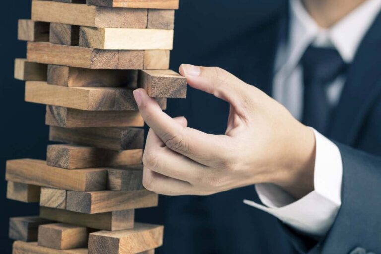 Undervalued Canadian Stocks to Buy Now