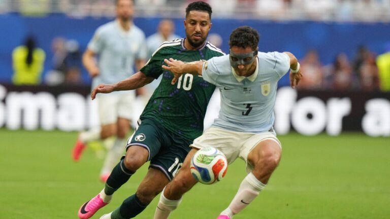 Uruguay’s Maxi Araujo scores equalizer in World Cup draw with Saudi Arabia