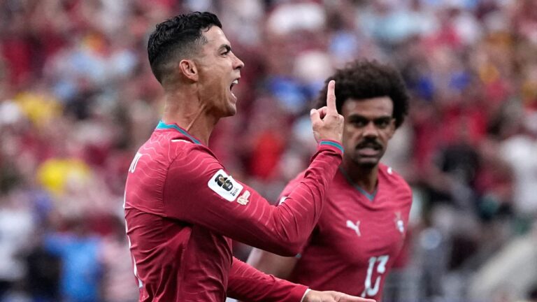 World Cup Daily: Cristiano Ronaldo makes history in Houston  