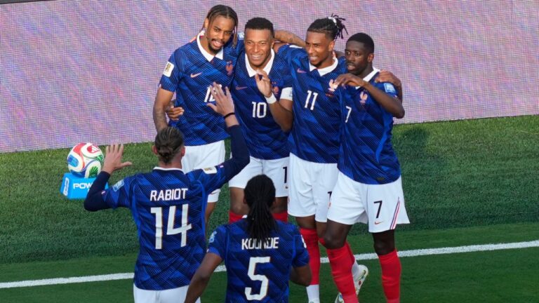 World Cup Daily: France asserts itself as tournament favourite