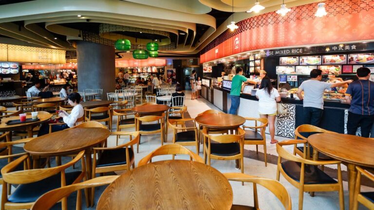44-year-old mall steak chain closed over 275 locations
