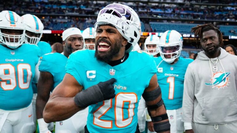 AP Source: LB Jordyn Brooks agrees to three-year extension with Dolphins