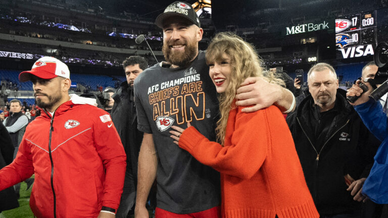AP source: Taylor Swift, Travis Kelce to host wedding Friday at Madison Square Garden