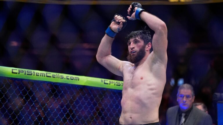 Ankalaev defeats Guskov in return at UFC Fight Night in Abu Dhabi