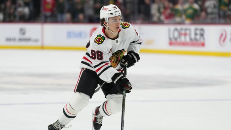 Blackhawks’ Bedard says Carlsson contract didn’t factor into negotiations