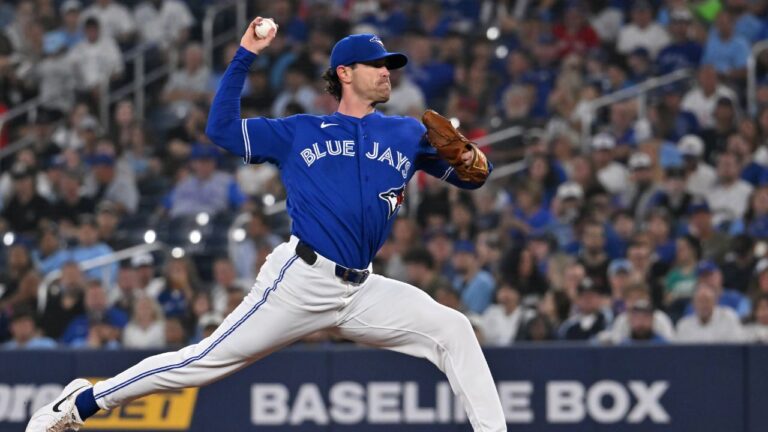 Blue Jays find semblance of identity in much-needed win over White Sox
