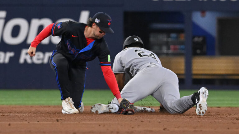 Blue Jays running out of runway after loss to upstart White Sox