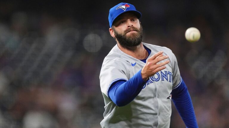 Blue Jays trade RHP Tommy Nance to Twins for prospect Ryan Sprock