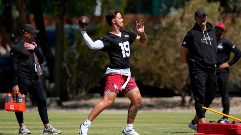 Cardinals sign QB Carson Beck as they prepare to open training camp