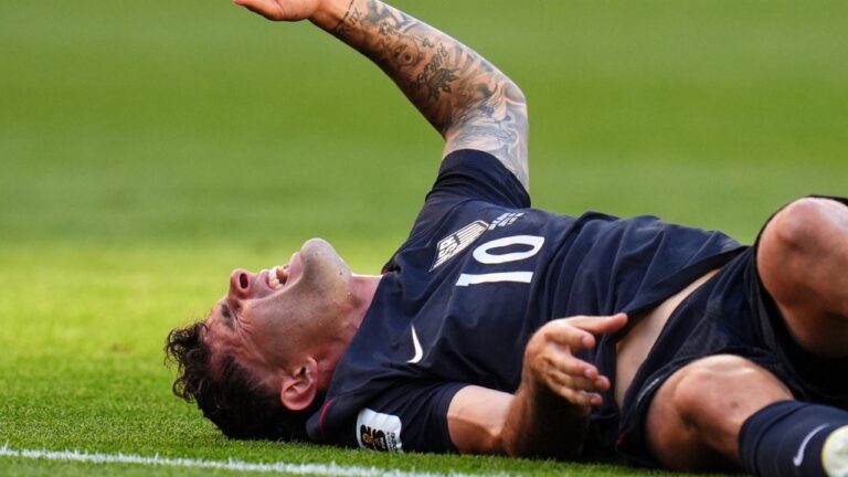 Christian Pulisic fractured right leg during USA World Cup loss to Belgium