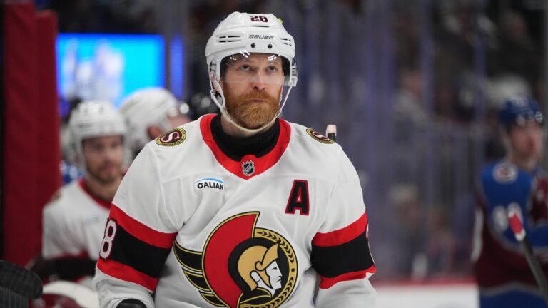 Claude Giroux returning to Ottawa Senators on new deal