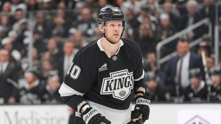 Corey Perry returns to Kings on one-year, $1-million deal