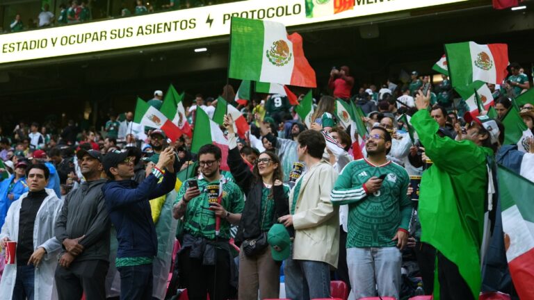 England, Mexico match at World Cup delayed due to weather