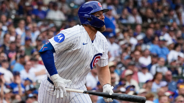 Former Cub Anthony Rizzo snares Michael Busch’s HR ball in Wrigley Field bleachers