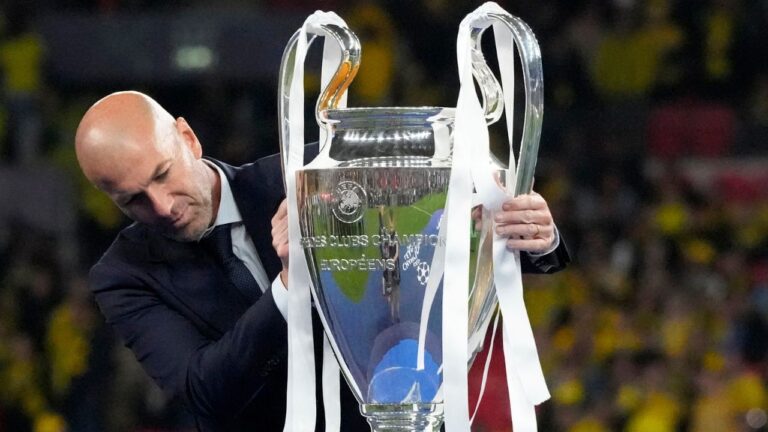 France expected to announce Zinedine Zidane as new coach early next week