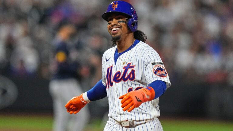 Francisco Lindor homers twice, drives in six as Mets rout Braves