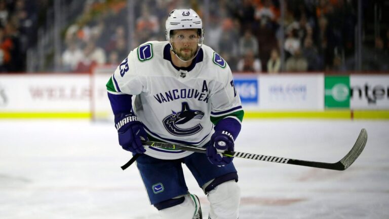 Longtime defenceman Edler returns to Canucks in development role