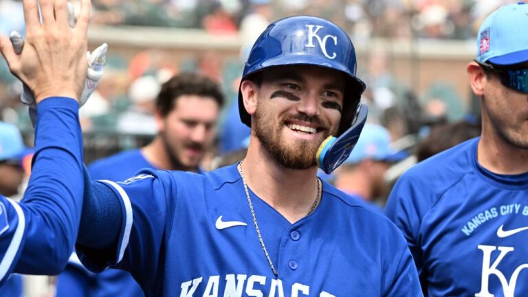 MLB Roundup: Loftin helps Royals rally over Tigers