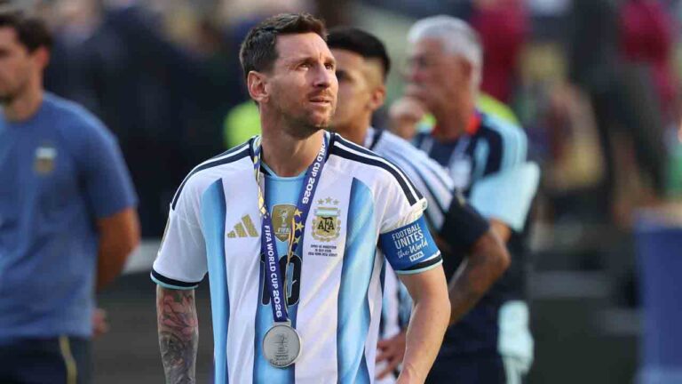 Messi returns to Argentina for rest after World Cup final loss to Spain